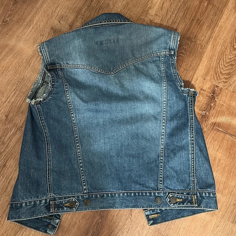Abercrombie & Fitch jean jacket vest - Picture 4 of 4